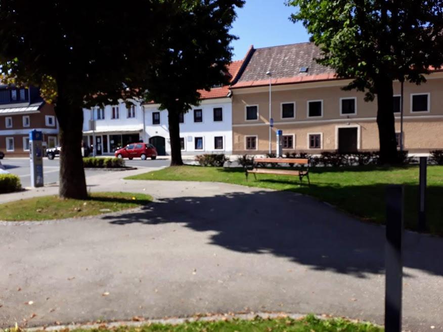 Lounge-Style-Hostel Sankt Veit an der Glan Exterior photo